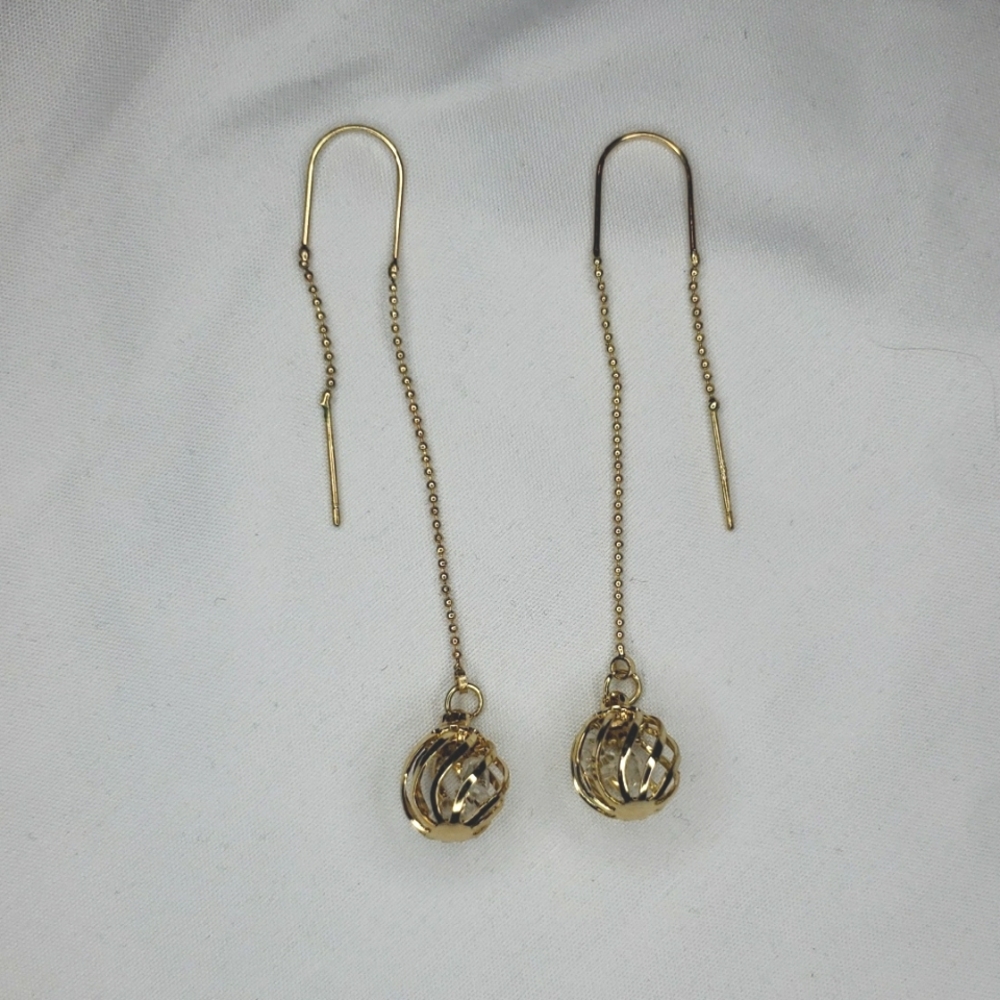 Elegant Gold Drop Earrings